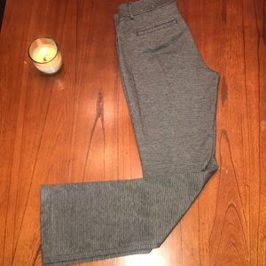 Express size 10 columnist barely boot stretch